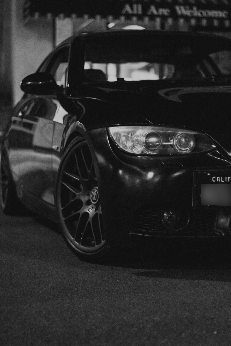 reaperduction's tweet photo. bmw b&amp;w series https://t.co/wnHnwnqQf2