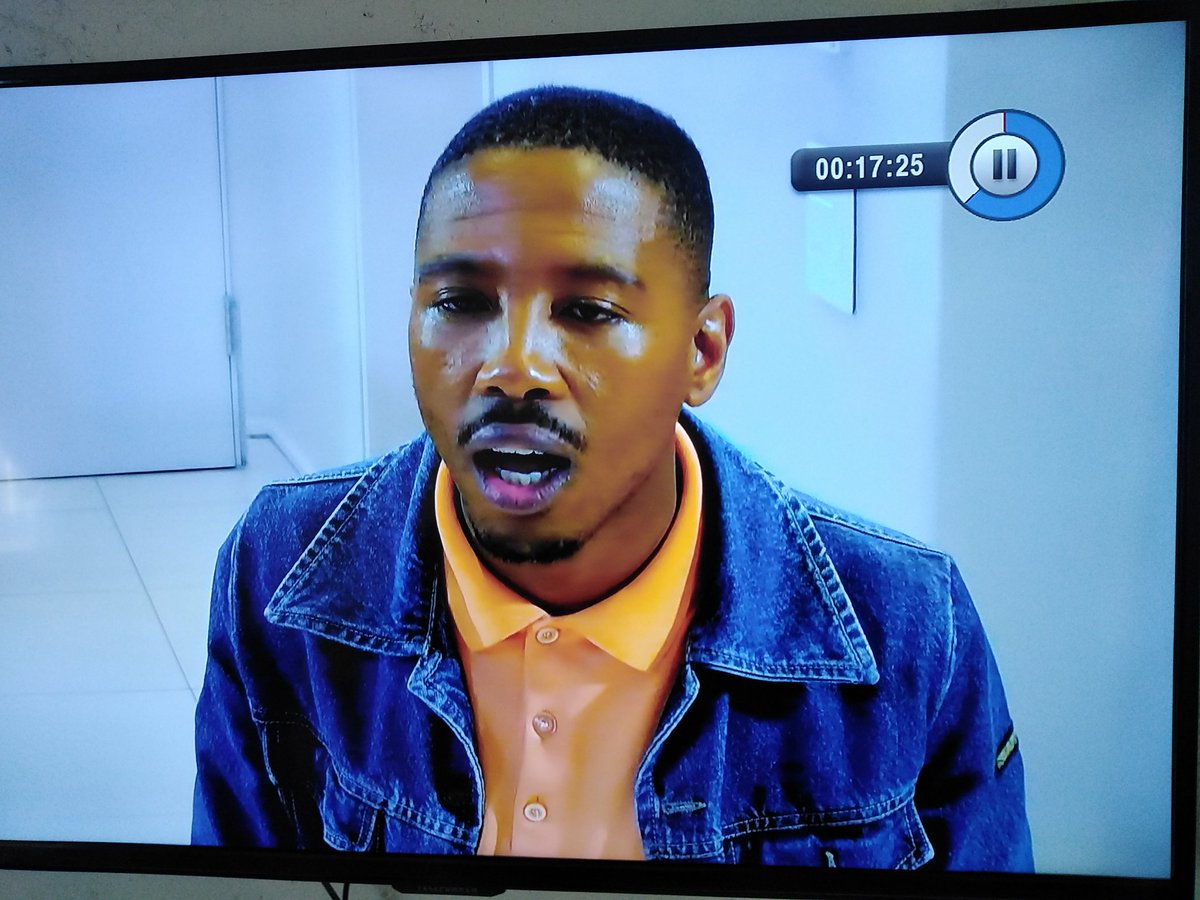 MrThizozo's tweet photo. Everytime he said I WILL CHALLENGE YOU BRA... I thought o bua ka Stoko se heavy waitsi #OneNightWithMyEx https://t.co/MGMyeFGvQR