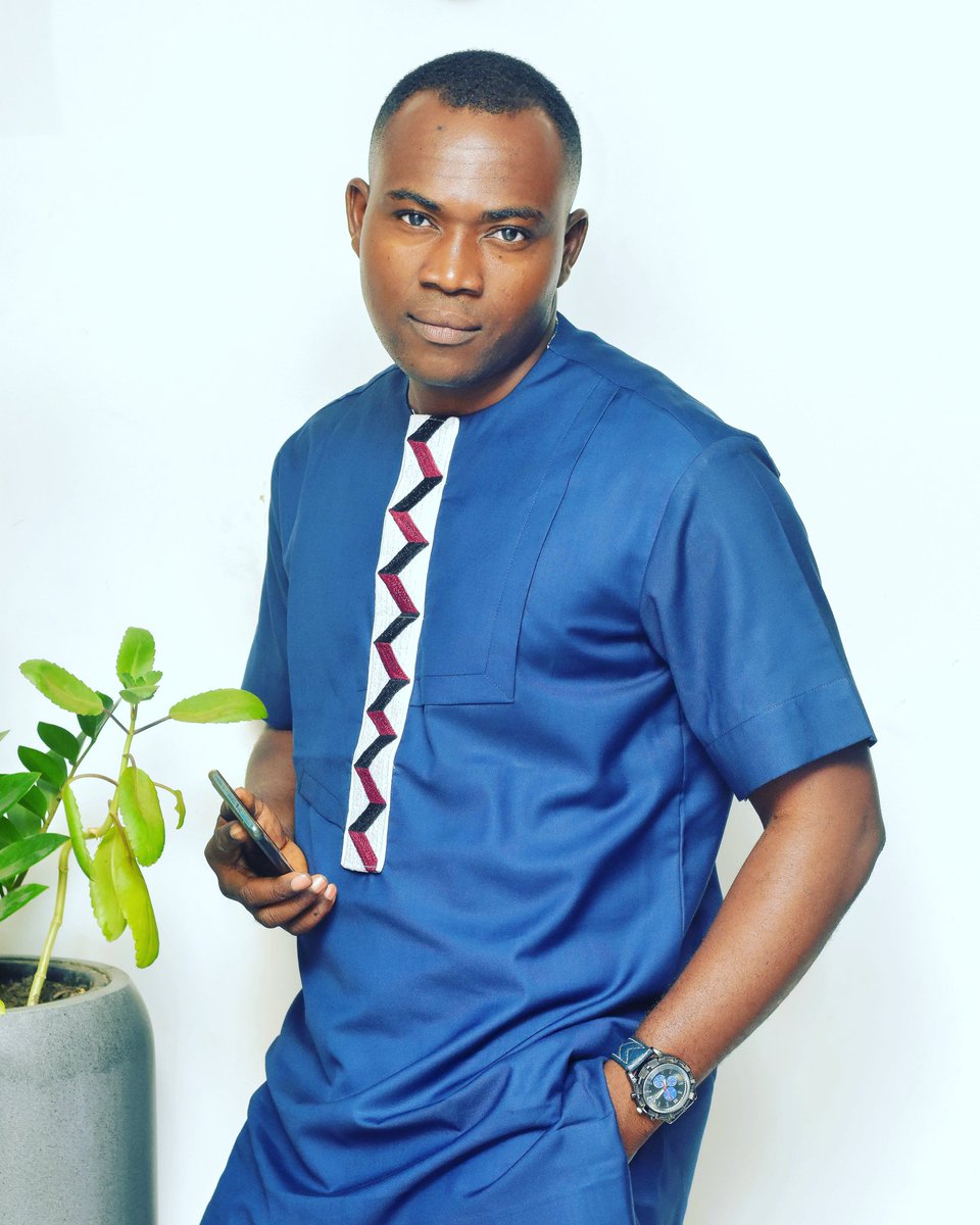 DoviSENYO's tweet photo. We Were Born Looking Like Our Parents BUT Die Looking Like Our CHOICES
Be DELIBRATE And INTERNAL About Your CHOICES In Life
#BuildToLast
#BuildYourCapacity
#RISEAfrikaFactionHouse https://t.co/p1m8TktqRd