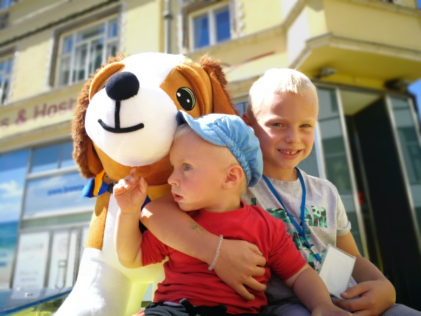 ZZS_Jmk's tweet photo. #zzs #jmk #jakoby Záchranáři na Jakubáku https://t.co/ymyvPdU6rU https://t.co/Um8RgarGK0