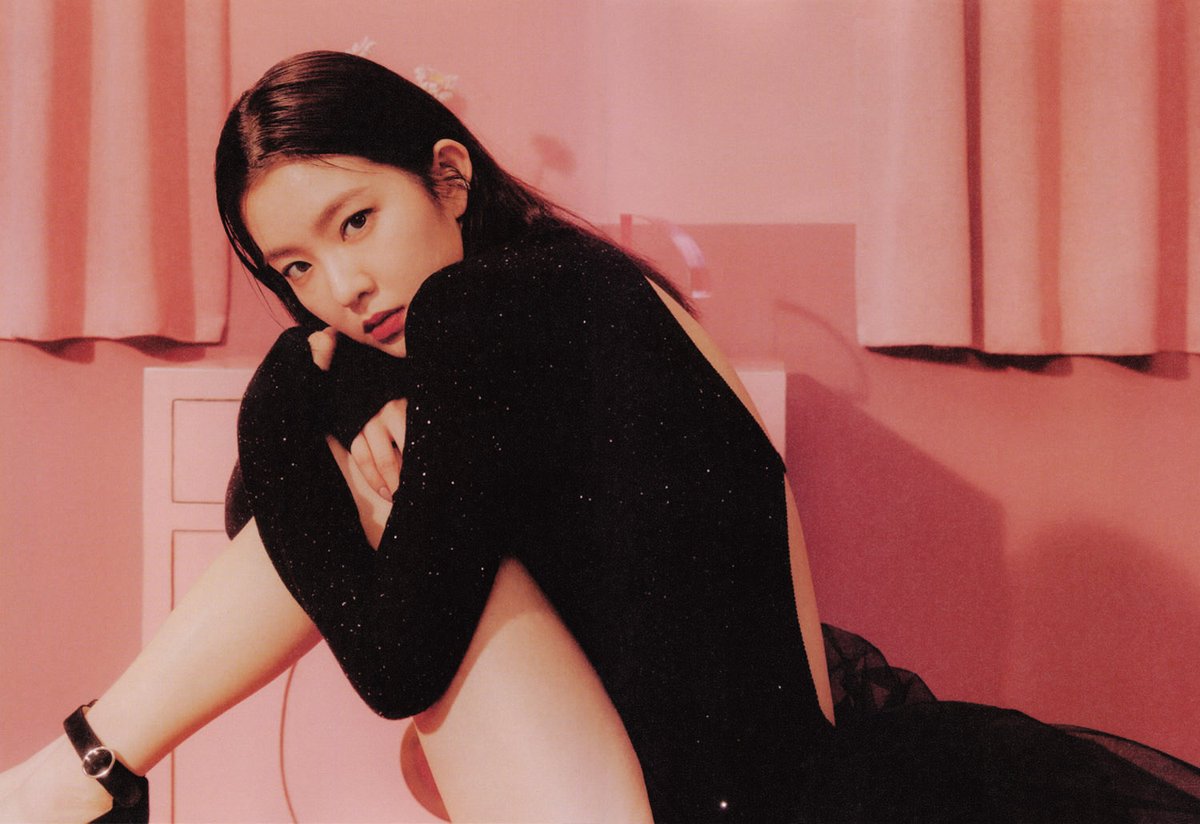ReVeluv Archive tweet media