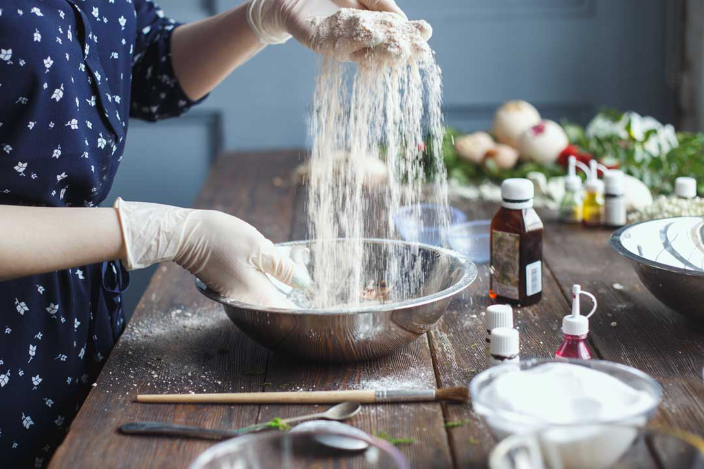 Bathsandbeyond1's tweet photo. Oil or Butter: Various oils or butter can be used in bath bombs, such as shea butter, coconut oil or cocoa butter.

Read the full article: Everything to Know About Bath Bombs
▸ https://t.co/50JVDTFubN

#MeTime #BathBomb #BathEssentials #BathBombEssentials https://t.co/ysflhf7jSB