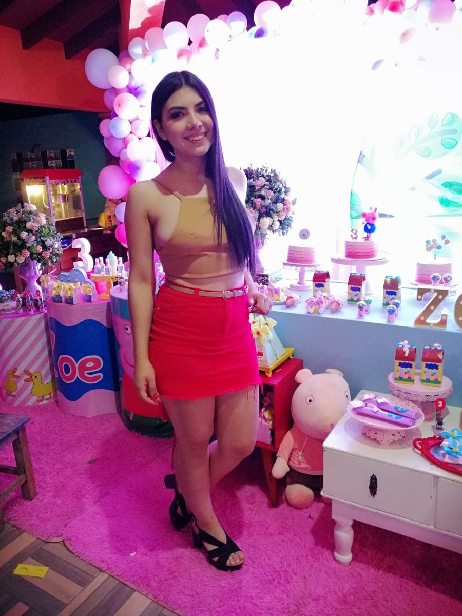 vanezc_'s tweet photo. Siendo mami luchona desde hace 3 años 😌😌 https://t.co/LZ8hgsGx9j