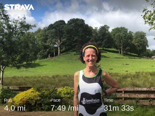 Sunday morning quickie yesterday. Swapped my #beef shirt for my <a href="/SendaCow/">Send a Cow</a> vest. <a href="/FarmrunnerUK/">Farm Runner</a> #run #ThisGirlCan #GirlsWhoRun #FarmRunner