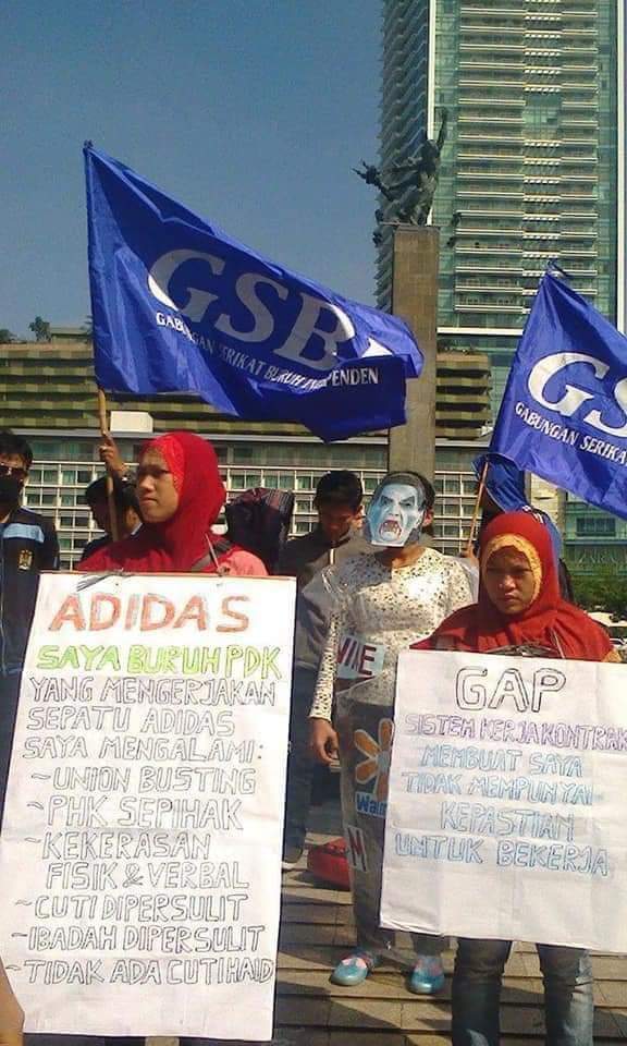 BuruhMizuno's tweet photo. They are women workers demand the right to decent wages,good working condition &amp; freedom of association. But they are dismised, 8 year fighting but adidas &amp; Mizuno silent. Shame On You
@adidas @adidasUS  @MizunoFootball @MizunoRunningNA
#PayOurRights
#JusticeForPDKWomenWorkers https://t.co/AOUDRxPyKa