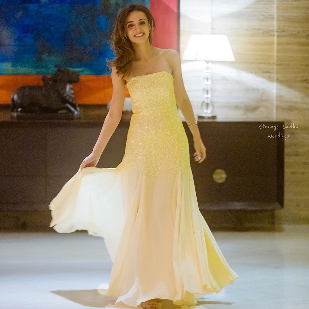 Sunshine 😍❤❤❤
Repost by @_reposta
———
In case anyone is missing some sunshine 🌞 in life 😀😀. 
Clicked by <a href="/strangesadhu/">sadanandan</a>
#SanayaIrani