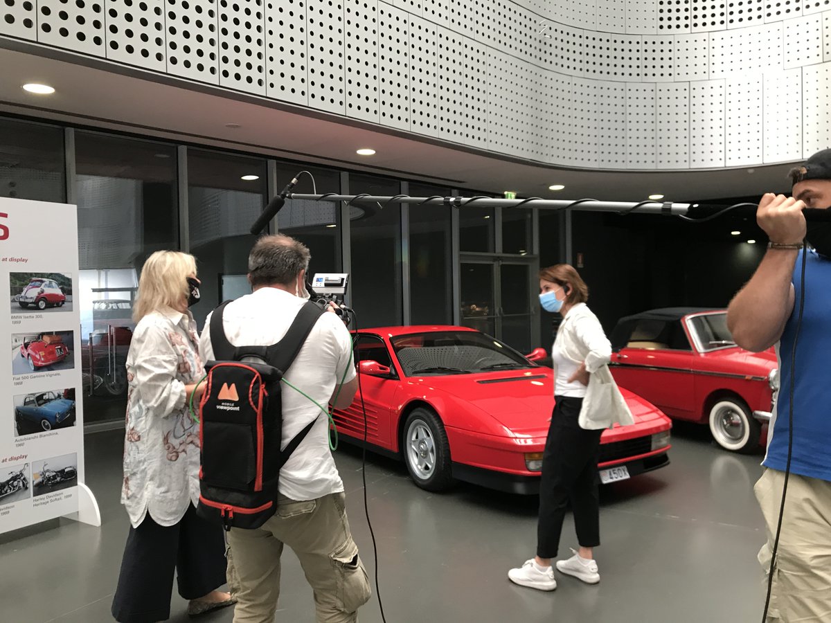 museoautotorino's tweet photo. Mariella Mengozzi, direttore del @museoautotorino, in diretta questa mattina ad @agorarai con la giornalista @irenben1. In mostra la collezione di veicoli d’epoca e di lusso sequestrata a Genova dalla Guardia di Finanza 2 anni fa durante l'operazione «Rien ne va plus». #MAUTO https://t.co/mphqEIls9K