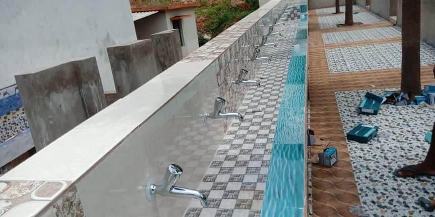 PRAKASHUTF's tweet image. నాడు-నేడు:
&amp;gt;అంద్రప్రదేశ్ లో పాఠశాలలు చరిత్ర మారనున్నది.
&amp;gt;నాడు-నేడు ద్వారా అంద్రప్రదేశ్ Y.S జగన్ గారు ప్రభుత్వం పాఠశాలలు స్వరూపంను మార్చనున్నది,కోట్లాది రూపాయలు వెచ్చించి పేదలు పాఠశాలలుకు మౌళిక సదుపాయాలు కల్పిస్తుంది
పనులు ముమ్మరంగా జరుగుతున్నాయి.

&amp;gt;ఈ దిగువ ఒక పాఠశాలను చూడండి..👇