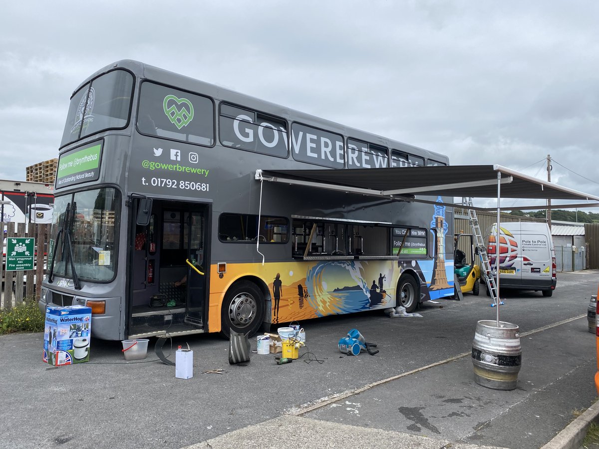 GowerBrewery's tweet photo. It's all hands on deck to get @brynthebus ready for his first trip out this week! 
Last chance to Win a FREE pint for you &amp; a mate at his first ever location this week! 🍻

Get liking his page, then tag your mate &amp; share this post 👍

3 Winners will be announced tomorrow! https://t.co/07UfTLuisL