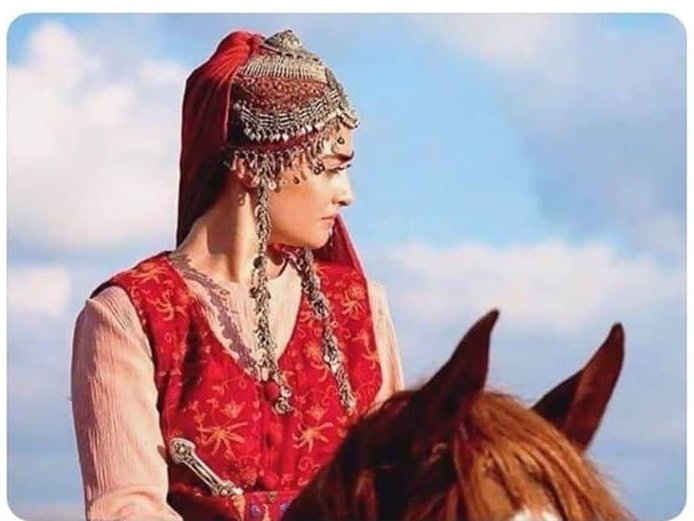 IamIbrahim0317's tweet photo. ہور ویکھو PTV تے ارتغل ۔ اگلے نے 4 گھوڑے تے حلیمہ وکھا کے فیس 35 توں
100 کردتی ۔
#ptvfee #PTV https://t.co/fQttDB25cA