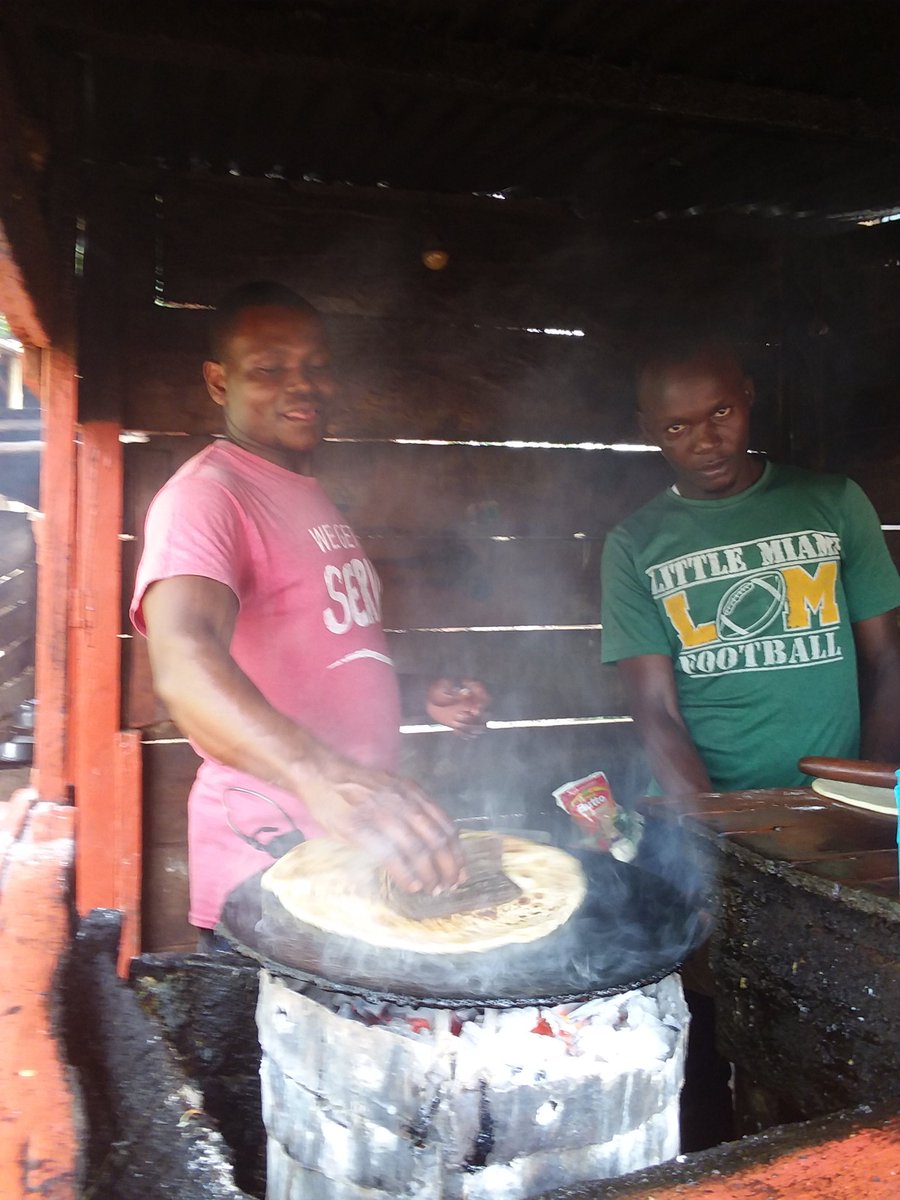 Electroneum_Ug's tweet photo. This Saturday in our #AnyTask_Series, we present Ibra who owns a chapati stall & accepts #Electroneum payments. Don't miss out.
#Electroneum
#AnyTask
#TaskSchool
#FinancialInclusion
#LeaveNoOneBehind
#Imf
#worldBank
@IMFNews @wef @mofpedU @Mglsd_UG @MoICT_Ug @AP @CNN https://t.co/UfIlKUNkeN