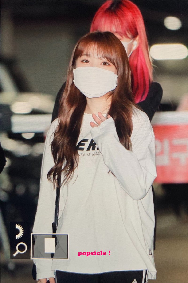 popsicle_nako's tweet photo. 200720 퇴근🐿 
#야부키나코 #矢吹奈子 #YabukiNako
#아이즈원 #IZONE #アイズワン https://t.co/Zkb6lAElZs
