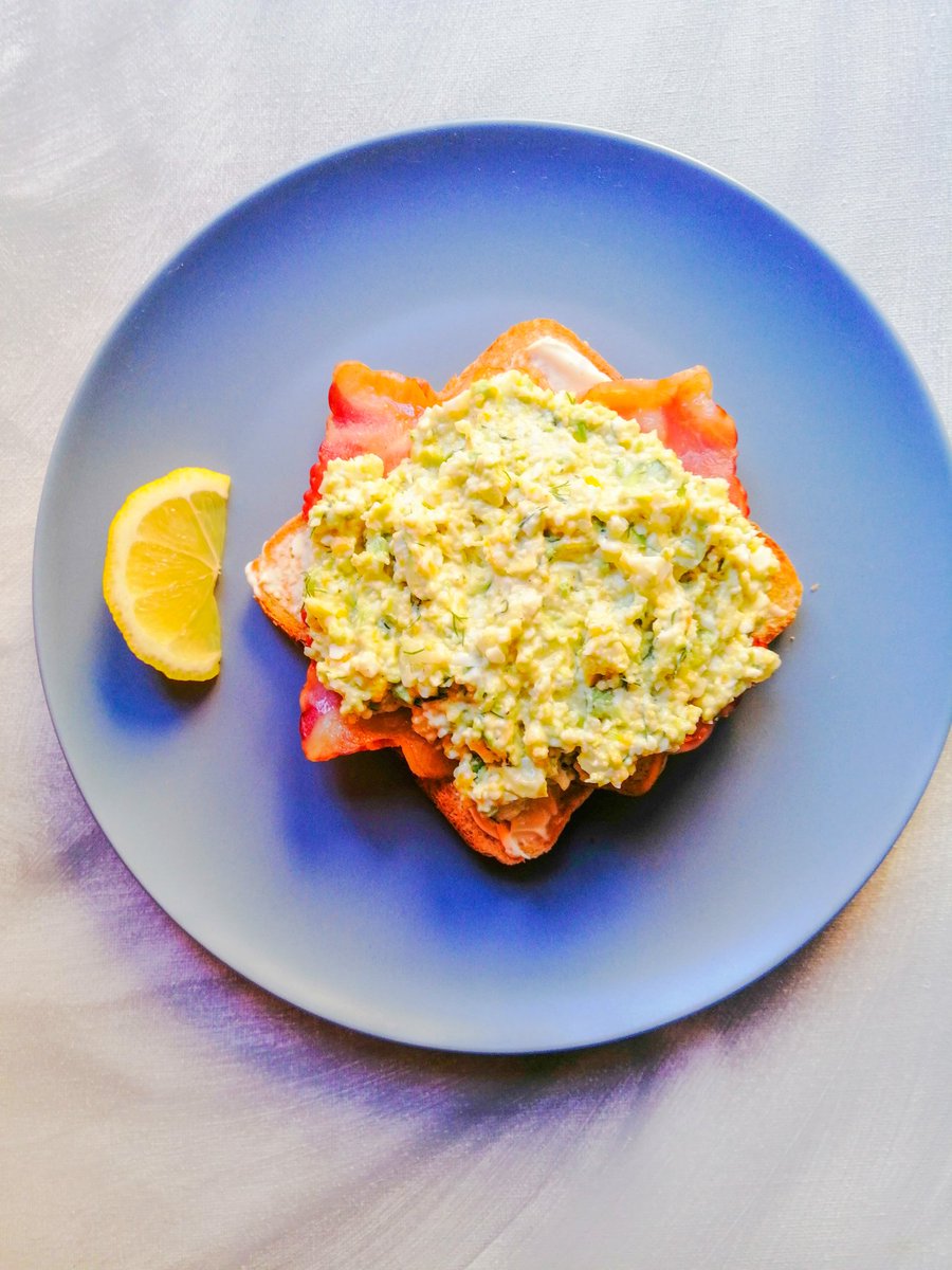 itsladyvera's tweet photo. #makeaheadbreakfast knowing that I had a super busy morning, I made this #breakfast last night and plated this morning. Toastie, bacon and salad that consists of boiled egg, Dill, plain yoghurt, avocado and a splash of lemon #mommycook #mommySnob #foodies #DearFutureRestaurant https://t.co/isgFnjrbbk