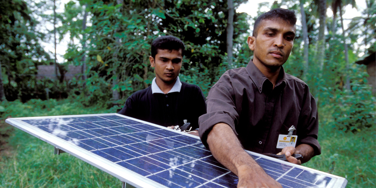 isolaralliance's tweet photo. Access to #energy can provide communities with so many benefits, from better #healthcare, #education and improved rural development to less #pollution and a safer local #environment. Do you agree? ☀️#supersolar #renewables https://t.co/5TVOeOjQFX