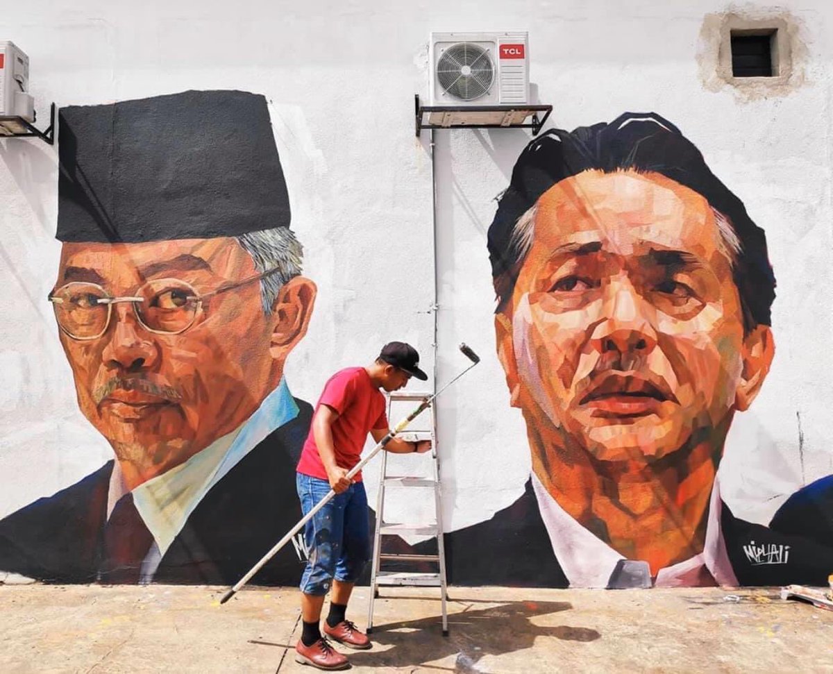 adilrafxxl's tweet photo. Terima kasih sokong bakat saya. Saya minta maaf. - Pelukis mural tinggal kenangan https://t.co/seaSKExTL8