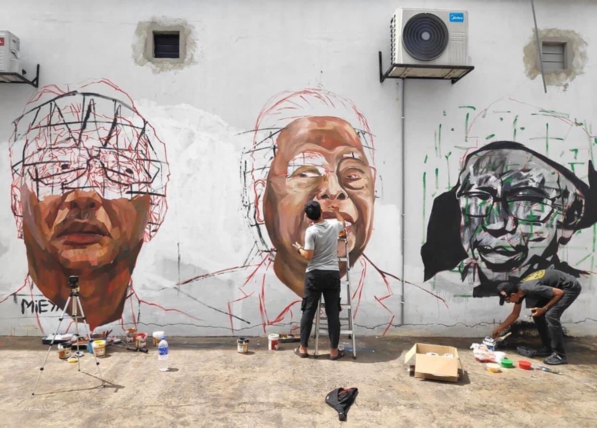 adilrafxxl's tweet photo. Terima kasih sokong bakat saya. Saya minta maaf. - Pelukis mural tinggal kenangan https://t.co/seaSKExTL8
