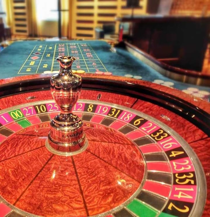 tropical_ceylon's tweet photo. It is no Las Vegas, but still there is plenty of nightlife in Colombo.
#colombo #colombonightlife #colombonights #colombovibes #heartofsrilanka #nightmare #nightlife #nightlifephotography #pubculture #revolution #fantasies #partymood #enjoy #nightroamers #nightroam #casino #bar https://t.co/Lu8E4dDX4U