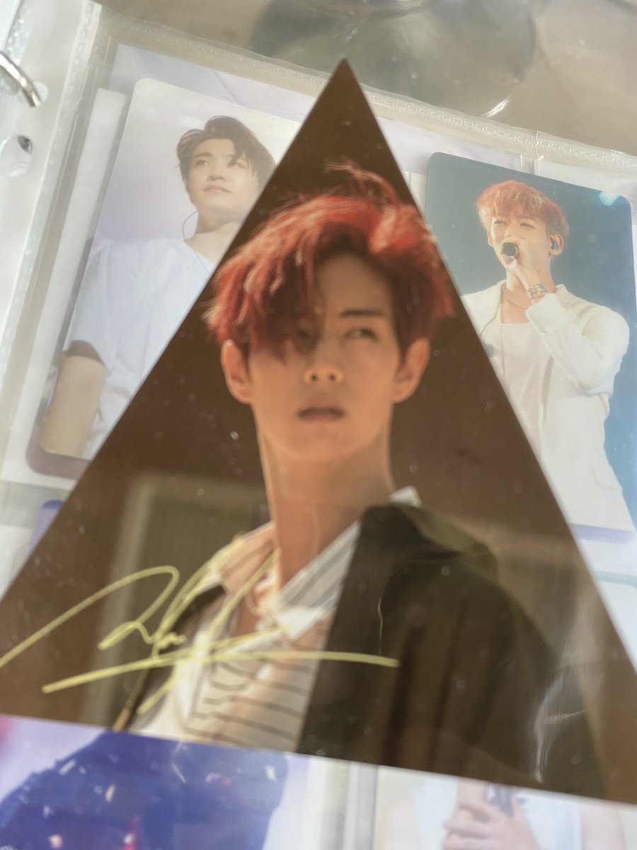 Aly_Mvrk's tweet photo. @echange_pc #echangegot7 
Hello je cherche a échanger soit Jinyoung ou Mark Triangle de 7for7 contre celle de Yugyeom (choix possible de la pc de Jinyoung /Mark) https://t.co/3WMhxUsfoJ
