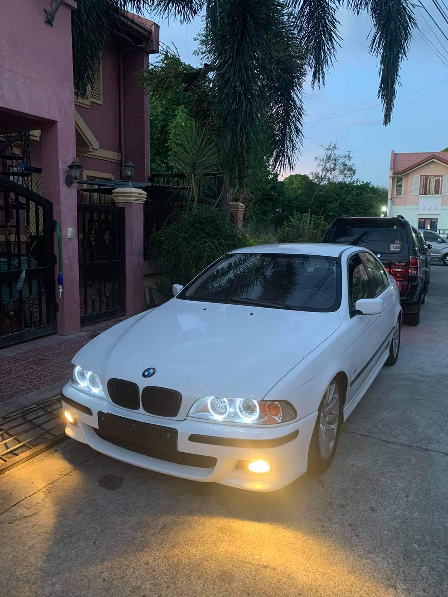 DJjamespai's tweet photo. @jetsonXD Oo naman! Ganda ng BMW ko no? https://t.co/kBJ5fWhYUh