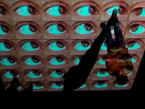 Denuncia penal contra la gestión de <a href="/PatoBullrich/">Patricia Bullrich</a> por espionaje ilegal a mapuches. Se encontraron en la Dirección de Inteligencia Criminal 100 archivos de 28 personas, incluida una menor. Por <a href="/spremici/">Sebastián Premici</a> y <a href="/aledandan/">Alejandra Dandan</a> para <a href="/elcoheteluna/">El Cohete a la Luna 🚀🌚</a> | bit.ly/3fMNC2b