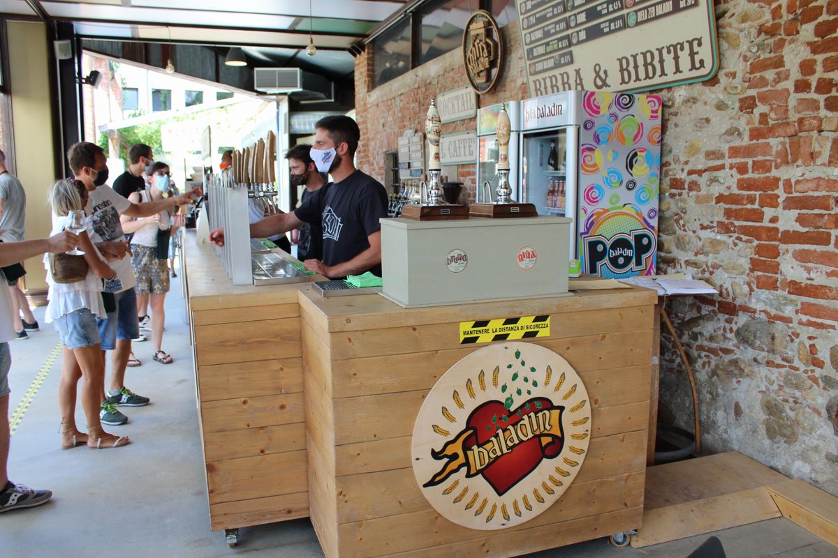 BirraBaladin's tweet photo. Qualche foto ricordo di "Una Birra per l’Estate", bellissima giornata dedicata agli homebrewers. Bravi a tutti i partecipanti al campionato italiano organizzato da @MoBI_org e soprattutto a Nicola Gaeta, vincitore della tappa di Piozzo.
Ci vediamo al prossimo anno🍻#IoBevoBaladin https://t.co/6pKwcJslyd