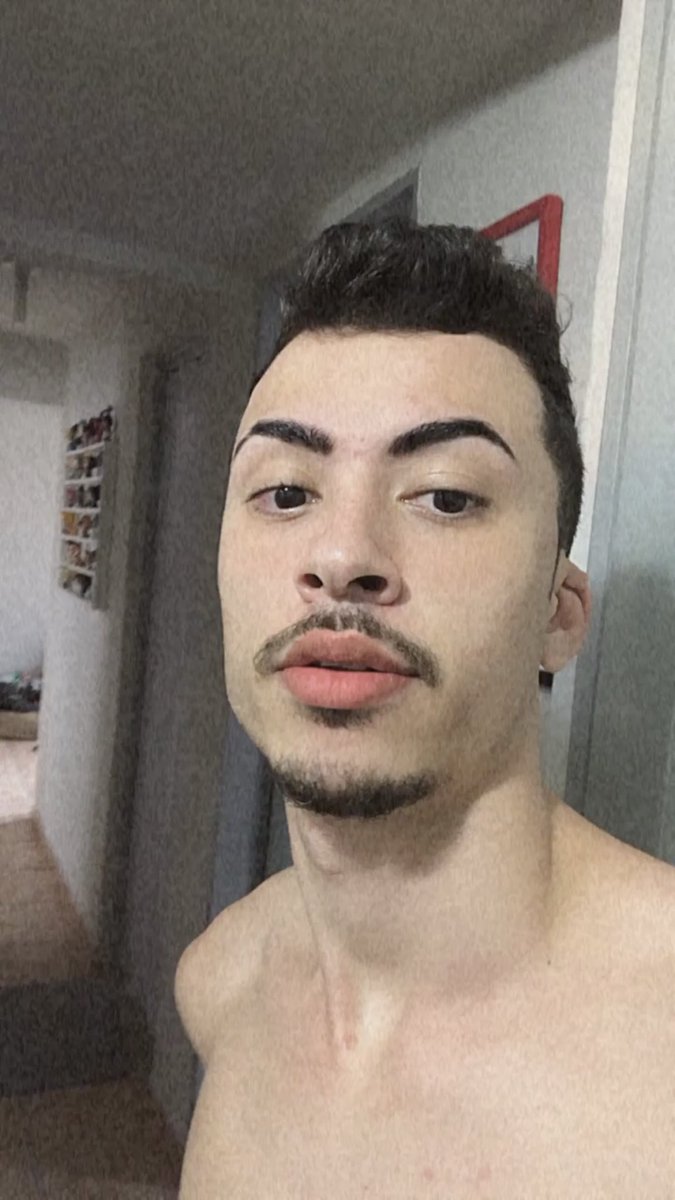 BieelRei's tweet photo. Cada dia me amando mais e mais 😌 https://t.co/ftgfy5FwRR