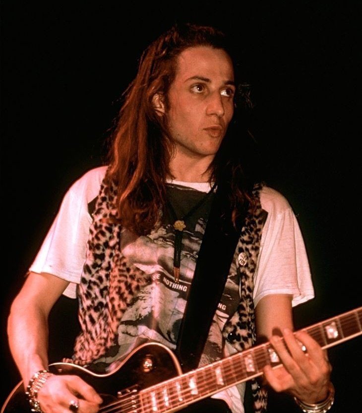 Also happy birthday stone gossard! 