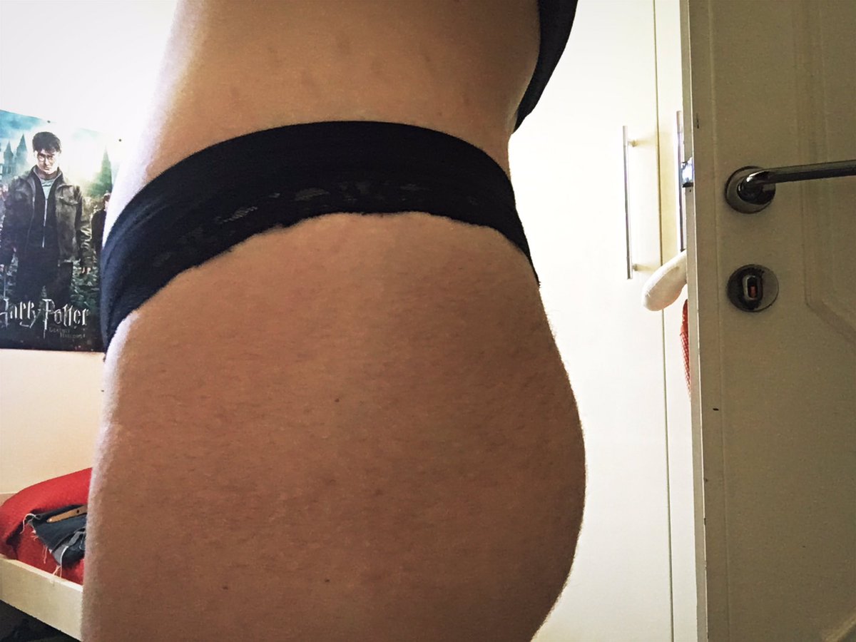 erofecesari's tweet photo. passo 1 per selflove: mettere allo scoperto i propri disturbi, tra cui la disbiosi intestinale, la sovrapproduzione di testosterone ed il malfunzionamento degli ormoni.
tweet per aiutare chi, come me, ne soffre...se ne uscirà ma bisogna fare una lunga terapia, io non mi arrendo💪🏼 https://t.co/G9HwYyMOXi