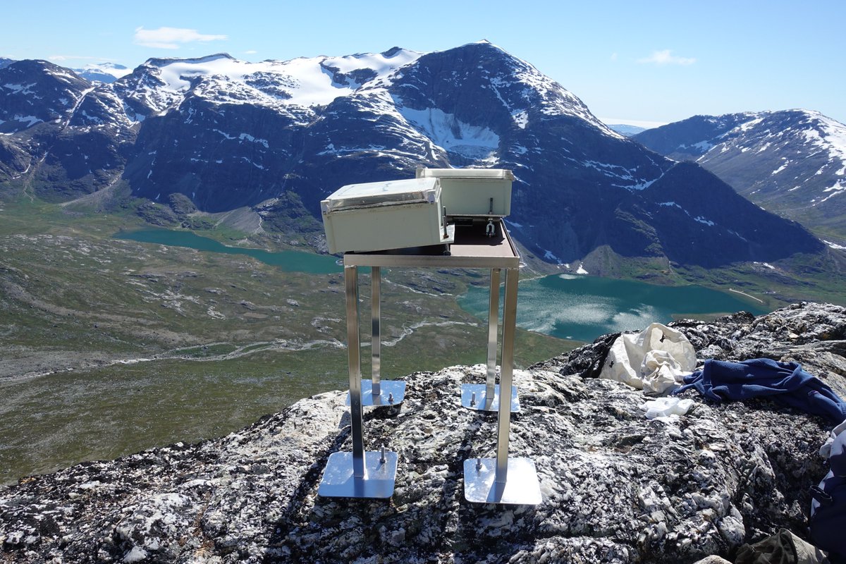 NuukNERO's tweet photo. Three days of #GeoBasis work in #Kobbefjord: All stations visited including the six #automaticcameras, nice weather and perfect views of the #monitoring area from above! #fieldwork #Greenland #Arctic @GEM_Arctic https://t.co/nEnowEWeIU