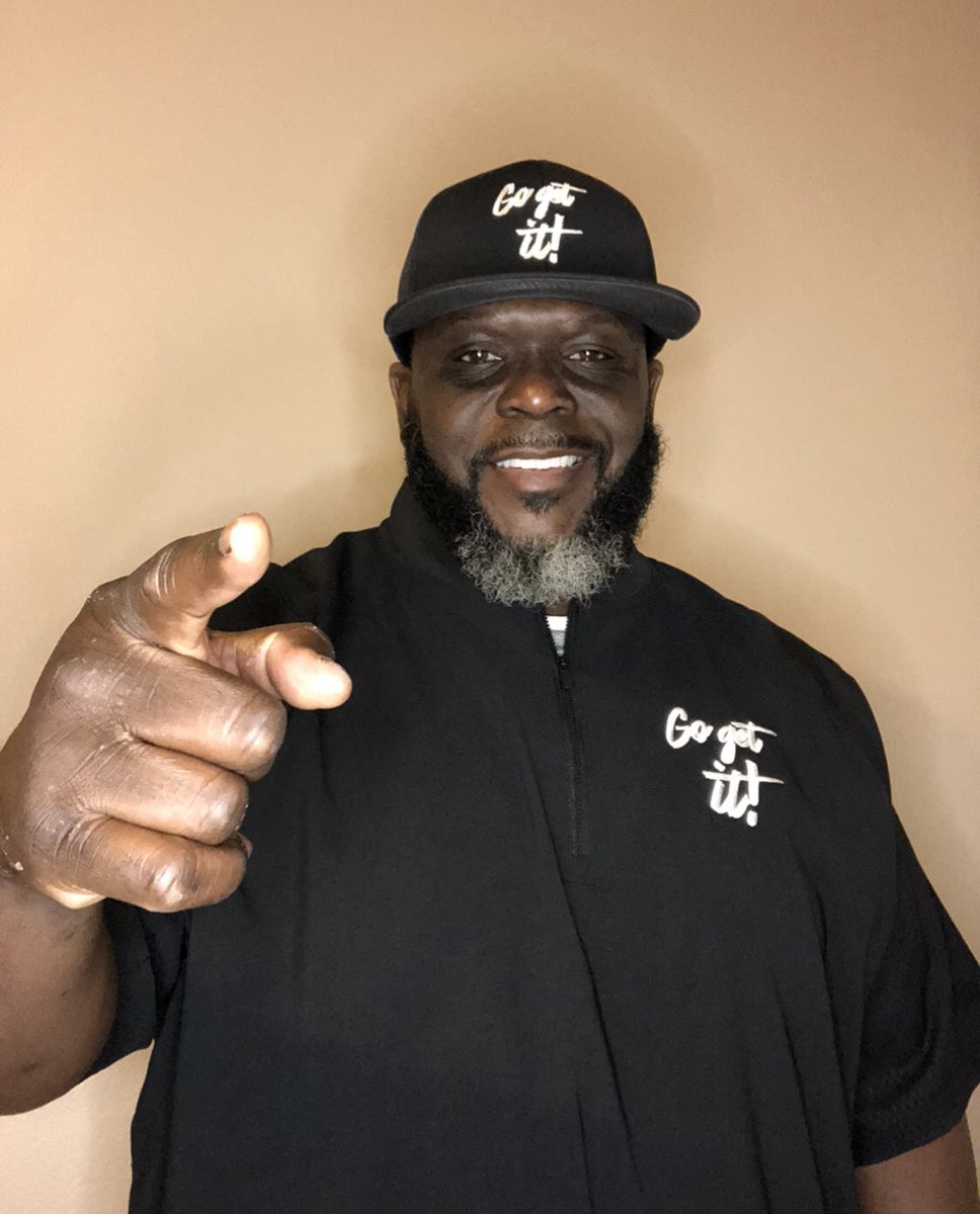 ChipBaker19's tweet photo. It is Monday...let’s Go Get It!!!
#tsc #gogetit #youcandoit #makeithppen #doit https://t.co/2oWeQWBSmN