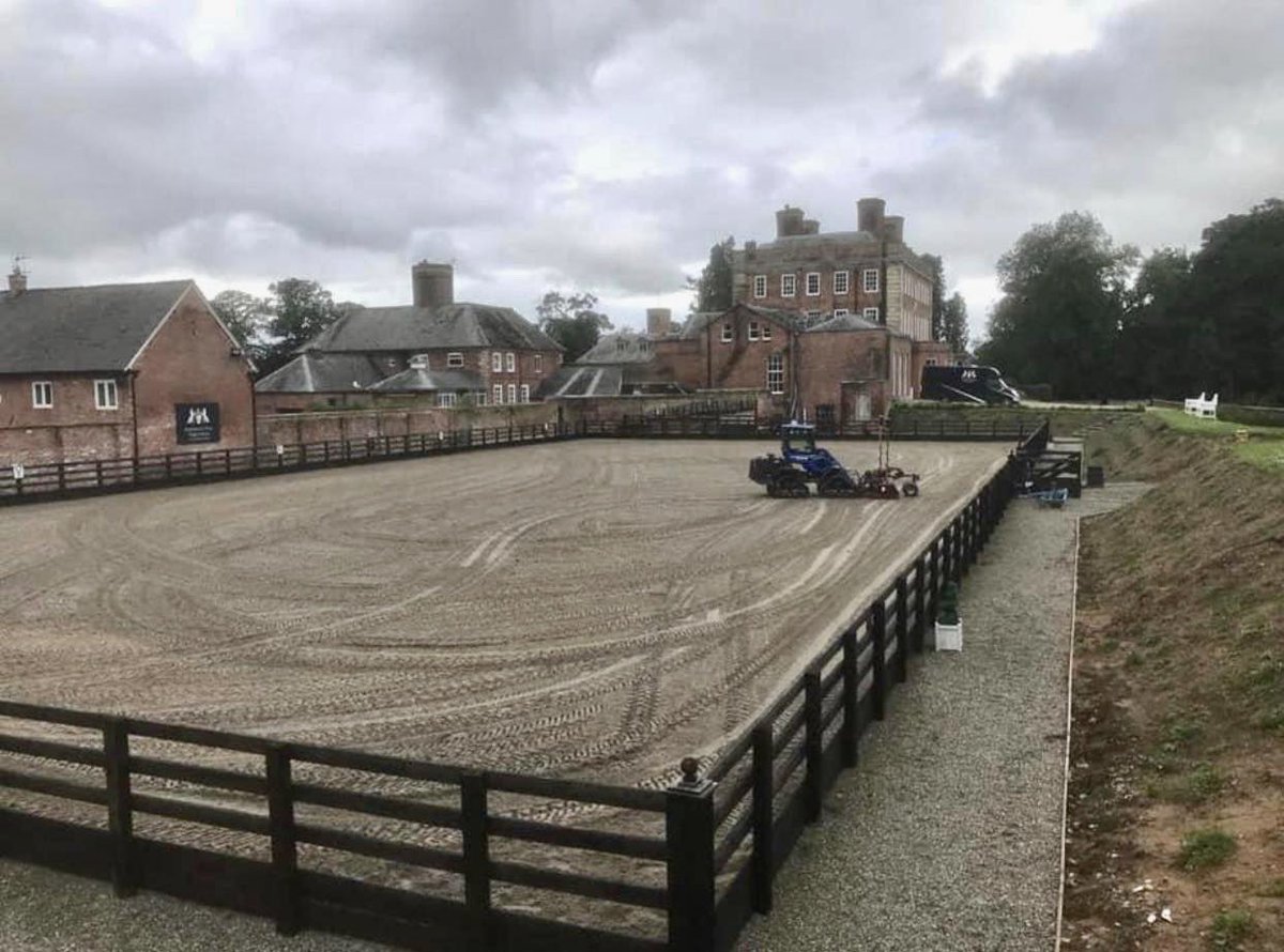 MultioneUk's tweet photo. Landtech Solutions Ltd get to work in some awesome settings with their #MultiOne 10.9 #TrackedLoader. https://t.co/cRvEzIdEdB