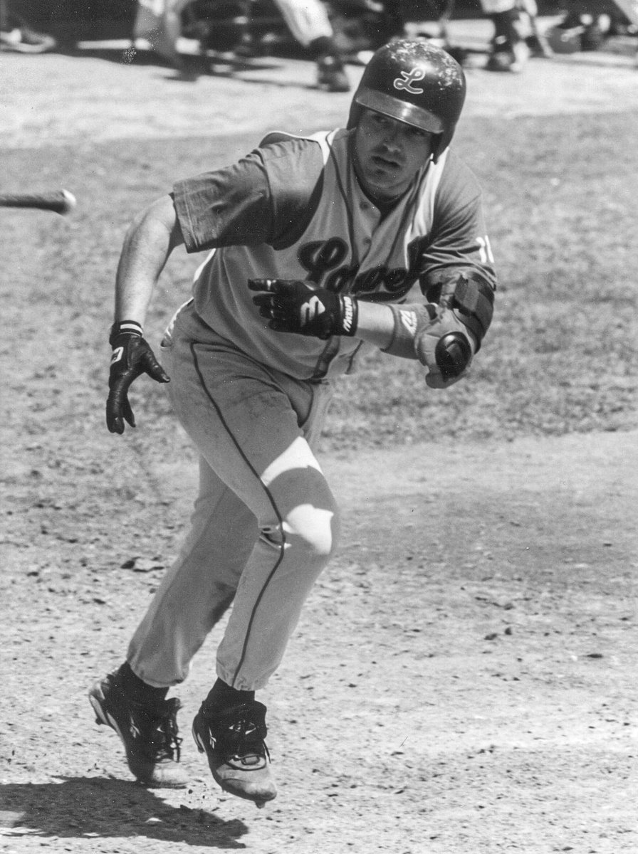 RiverHawkBB's tweet image. We are saddened to learn of the passing of alum Steve Botto (‘98). Botto was captain of the ‘97 &amp;amp; ‘98 squad, going on to become a teacher at Greater Lowell Tech. 

Thank you for everything you’ve given to the Lowell community, you will be greatly missed Steve #AlwaysARiverHawk