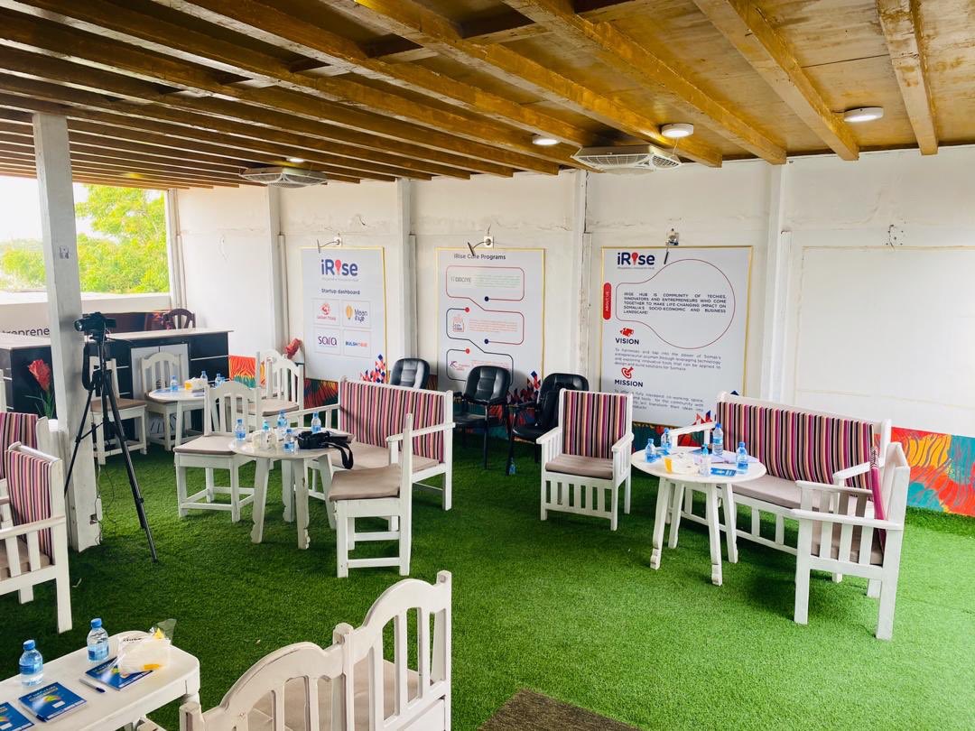 iRiseHub's tweet photo. Stage is set for our ToT on the role of technology in increasing awareness and protecting our marginalized communities during #COVID19.

#SmartSolutions 
#Cities4Health
#BeatCovid19 
—@UNFPA_SOMALIA https://t.co/MQmxG2Rrmw