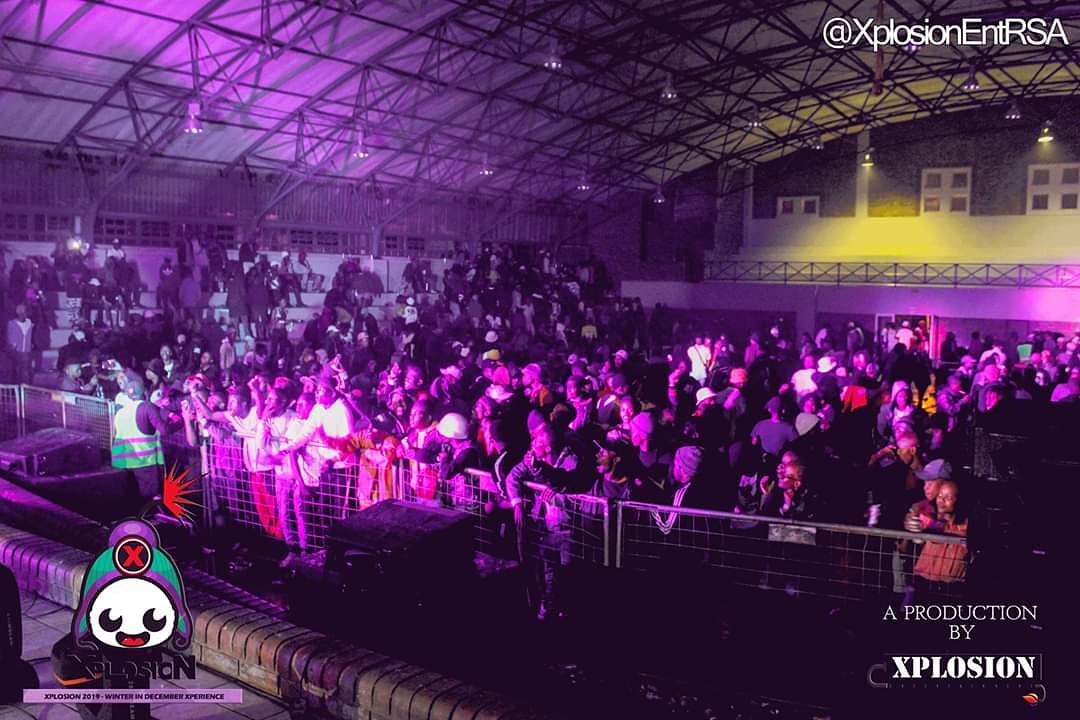 XplosionEntRSA's tweet photo. When social distancing wasn't a thing 🔥!

#ItsAnXperience

Follow us on;
Facebook: Xplosion Ent 
Twitter: @XplosionEntRSA
Instagram: @XplosionEntRSA
WhatsApp: https://t.co/8kCYfzVcWl https://t.co/mkiJdhMeyd