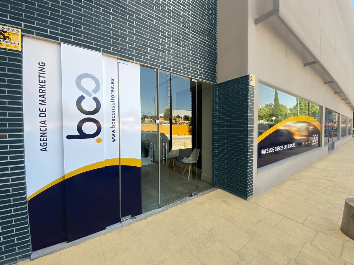 BcsConsultoria's tweet photo. 🎉 ¡Nueva oficina en bcs Málaga! 🎉 Nos sentimos muy felices de anunciaros la incorporación de un inmueble al inmovilizado de nuestra empresa. Además, nuestro equipo se ha reincorporado a la oficina con todas las medidas de  seguridad frente al Covid-19.

https://t.co/TP2M23CZHs https://t.co/D7xDbETogB
