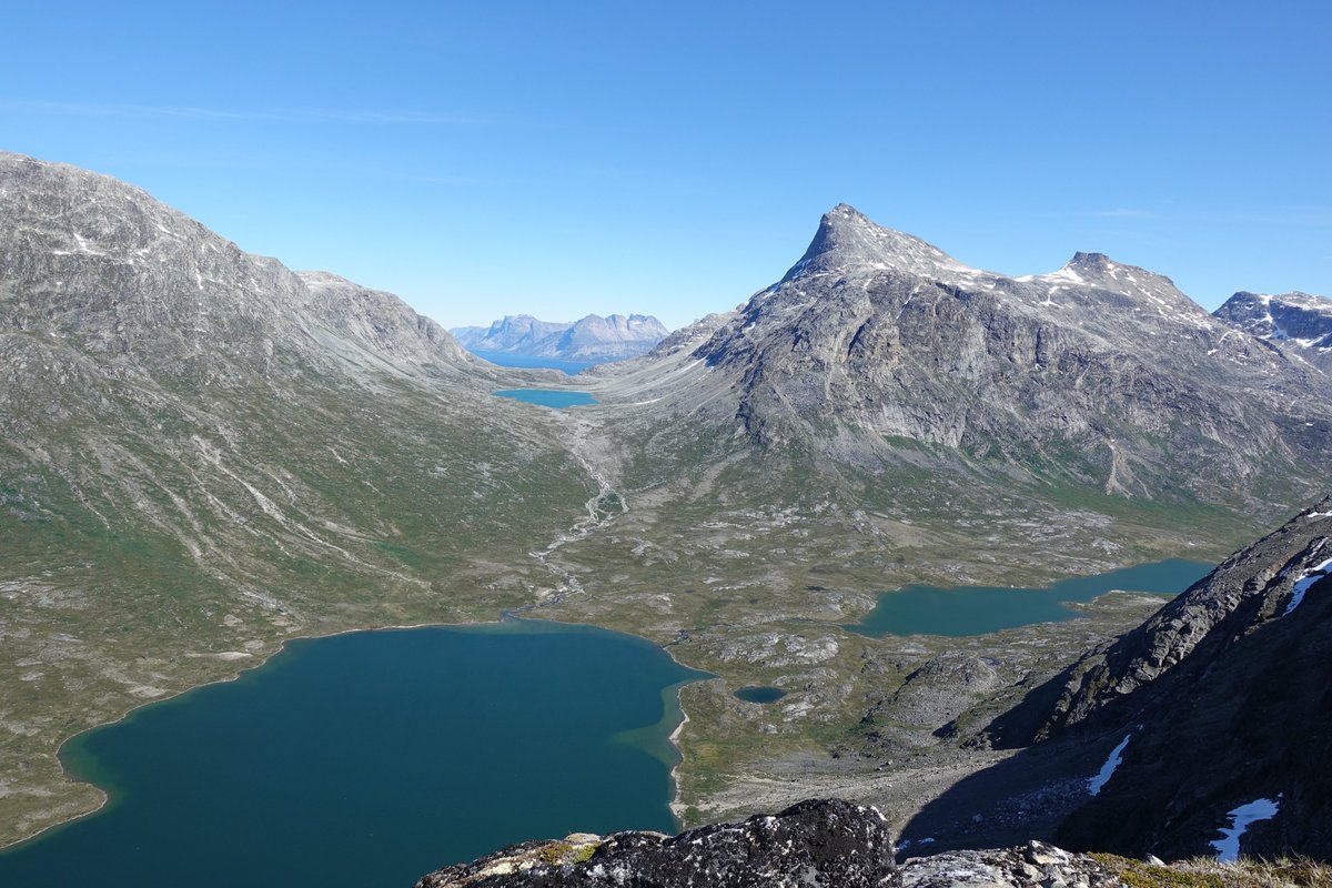 NuukNERO's tweet photo. Three days of #GeoBasis work in #Kobbefjord: All stations visited including the six #automaticcameras, nice weather and perfect views of the #monitoring area from above! #fieldwork #Greenland #Arctic @GEM_Arctic https://t.co/nEnowEWeIU