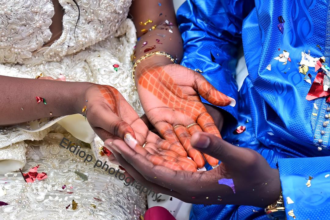 GUEYEMAIRE's tweet photo. Machallah. Pour le meilleur et pour le pire. Priez pour nous mes amis. Madame GUEYE est arrivée hier. Merci à tout le monde pour les voeux et le soutien sans failles. #DieureudieufBoromTouba https://t.co/CWZDa2l6oK