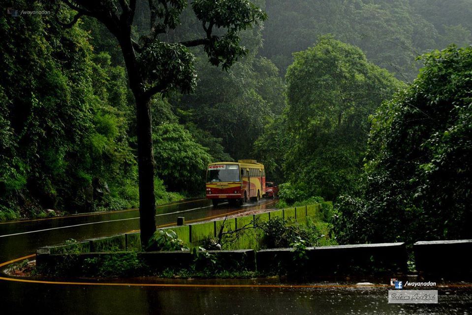 மறக்க முடியவில்லை,மறக்க முடியவில்லை.... இந்த மனதை தள்ளி வைத்து இருக்க முடியவில்லை