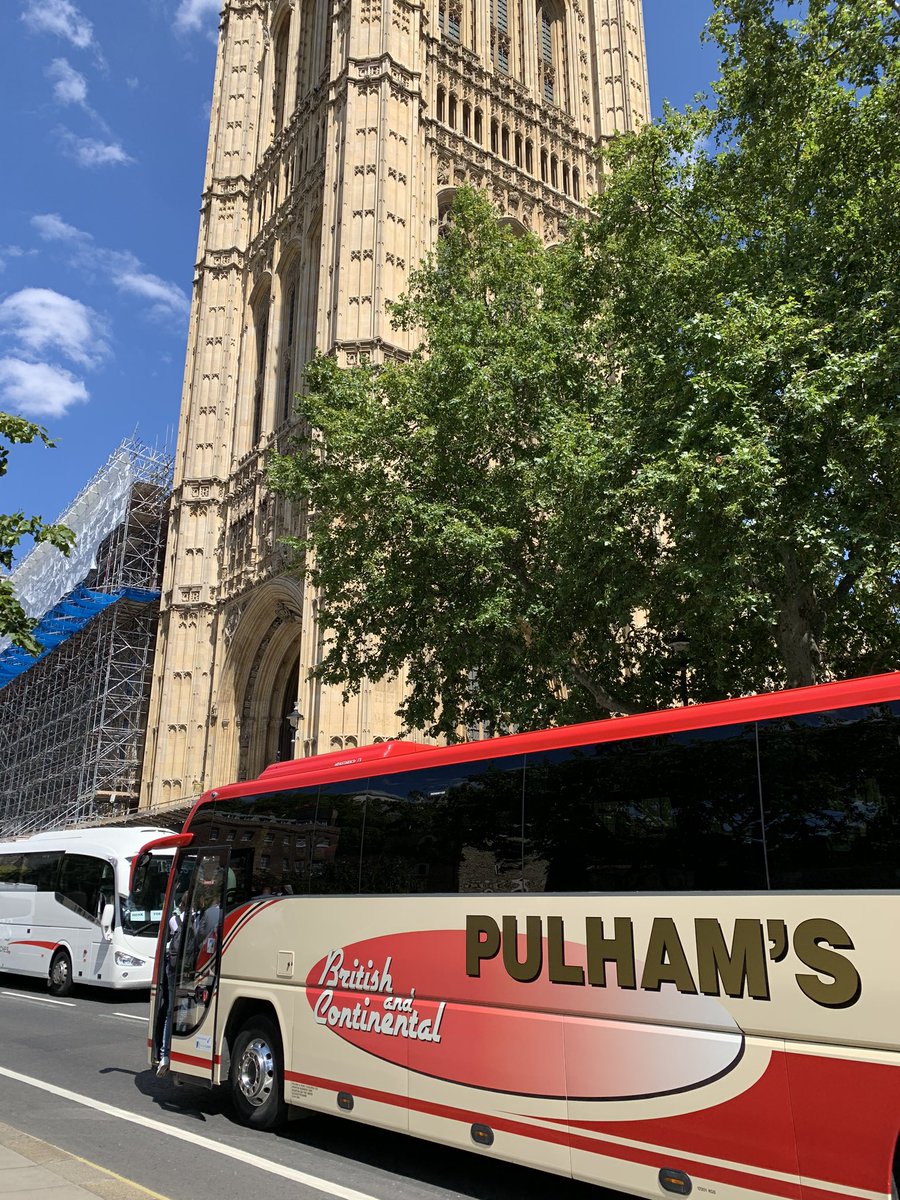 backhousejones's tweet photo. Great to see @PulhamsCoaches alas I only got photos of the front and side and none from the BACK. #honkforhope https://t.co/qzFPSfv6RT