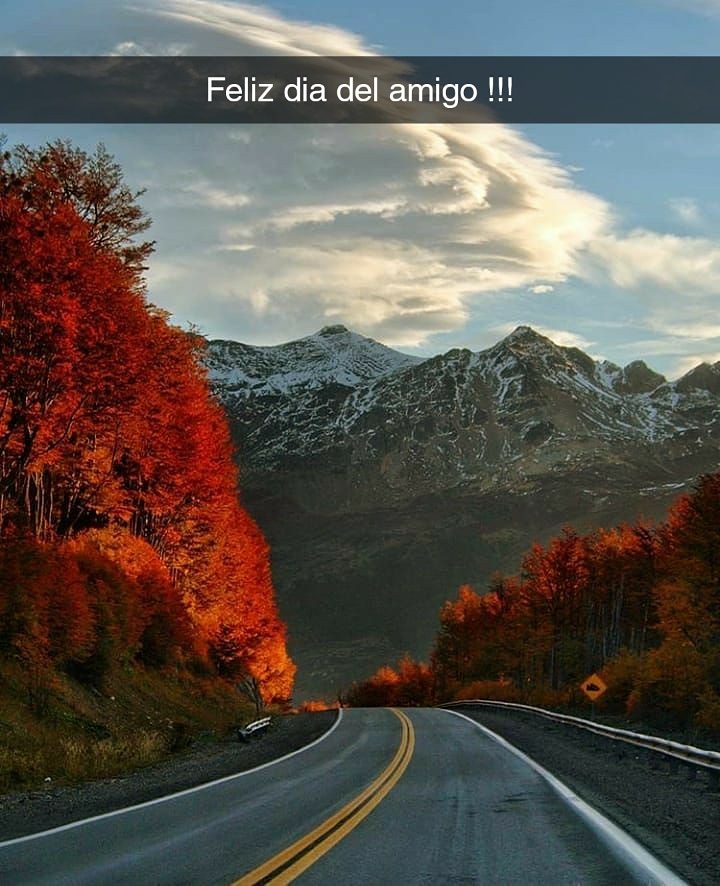 Feliz día del amigo para los gestores del turismo en los destinos, en las provincias, a los periodistas que nos acompañan y a vos que nos seguis en twitter!

Abrazo fraternal!