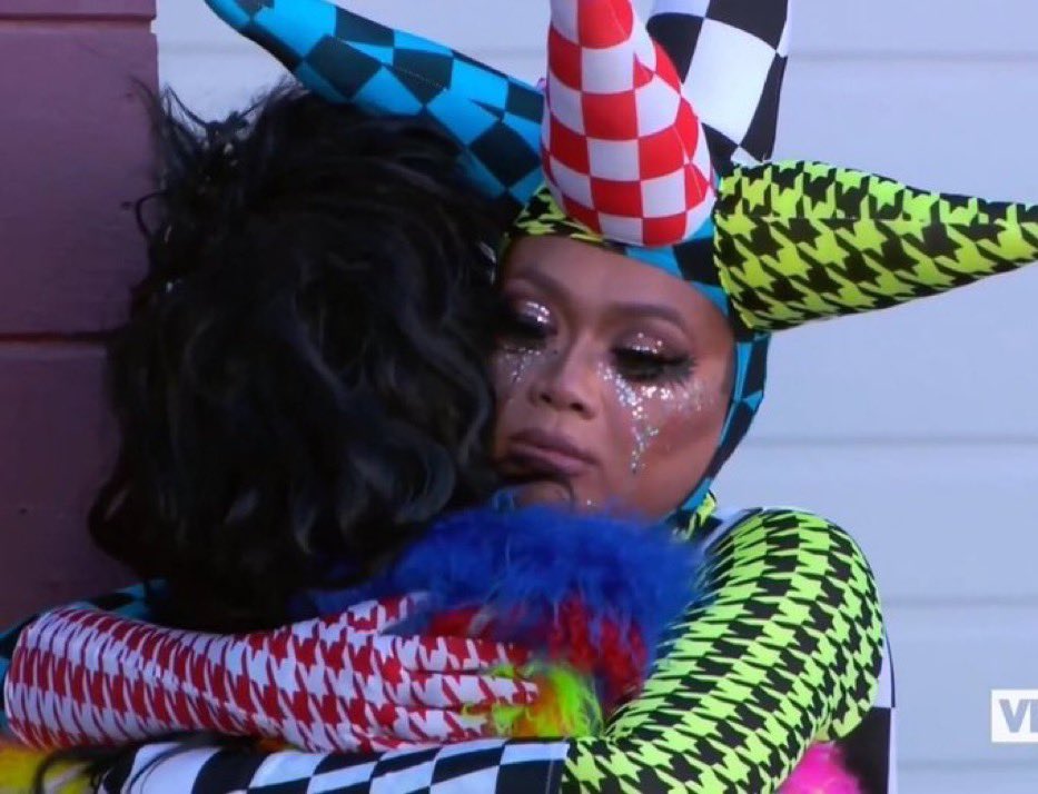 mmethyd's tweet photo. me saying goodbye to the girl in met in the club bathroom 5 minutes ago https://t.co/tWOhGSyWw5