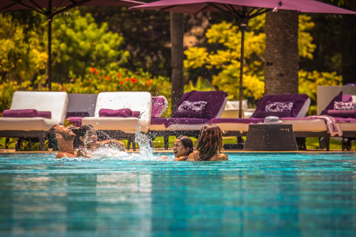 Il est 9h, vous récupérez la clef de votre chambre à la réception. 
Au programme, quelques brasses à la piscine, rafraîchissements, brunch en famille, puis détente au pool lounge.
La 🔑 d'une journée fabuleuse !
#Sofitel #SofitelRabat #Rabat #Maroc #AllFbladna #TreatYourself