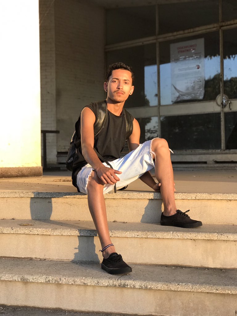 Poxa_Theus's tweet photo. Sem mais delongas, parabéns pra mim 🥳🥳 https://t.co/UuaFWRmeI5