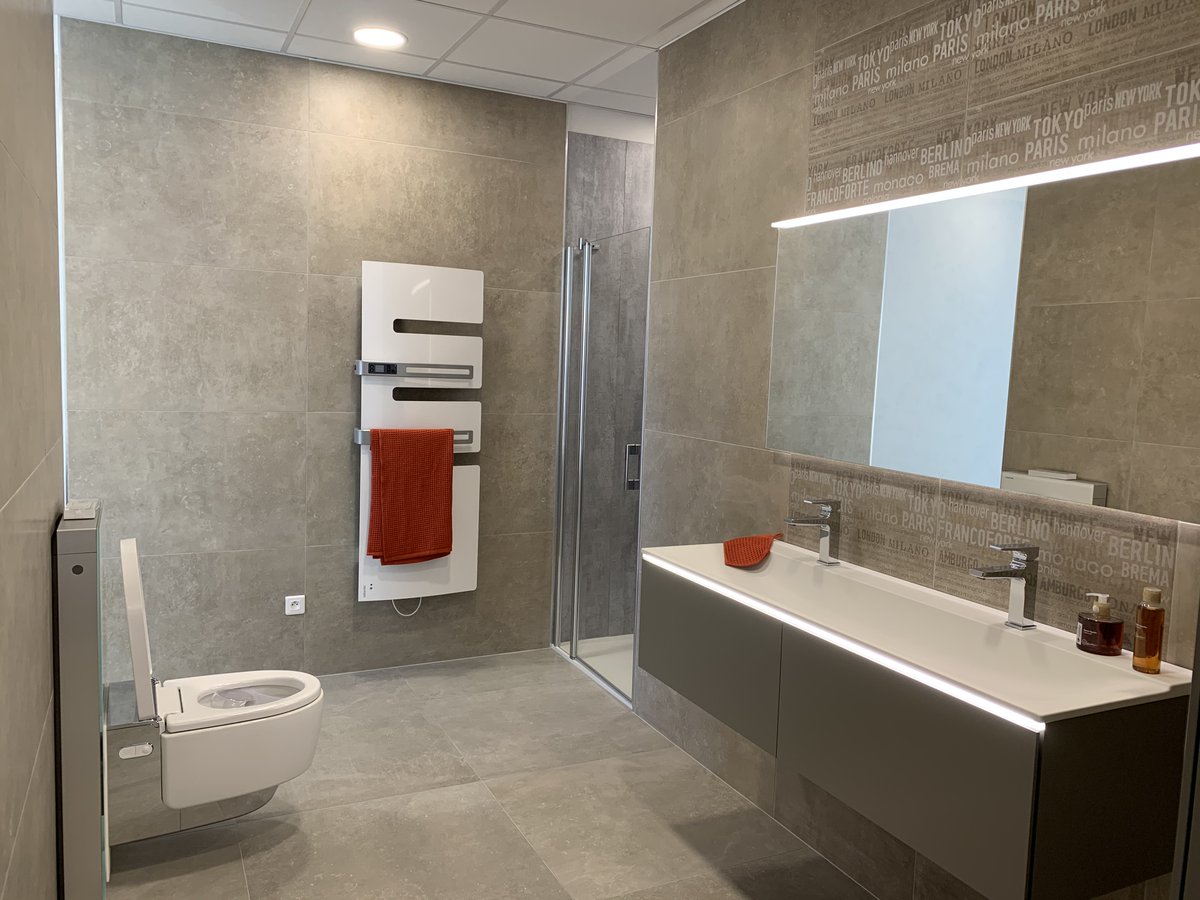 GroupeSOCODA's tweet photo. Réseau @GroupeSOCODA  : Ouverture d’un nouveau concept #SHOWROOM showroom à La Rochelle, MAXI BAINS by Maxi Thermie https://t.co/DZwxZjlUM0