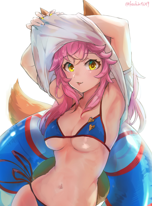 そして玉藻さんがしているネイルはこちらです!
外に出れない分、ネイルで夏を満喫します?
制作時間:オフ込み2時間
ご協力ネイリスト:emi先生(https://t.co/s7LVSkLS8U…)
#ねいるカノジョ #FGO 