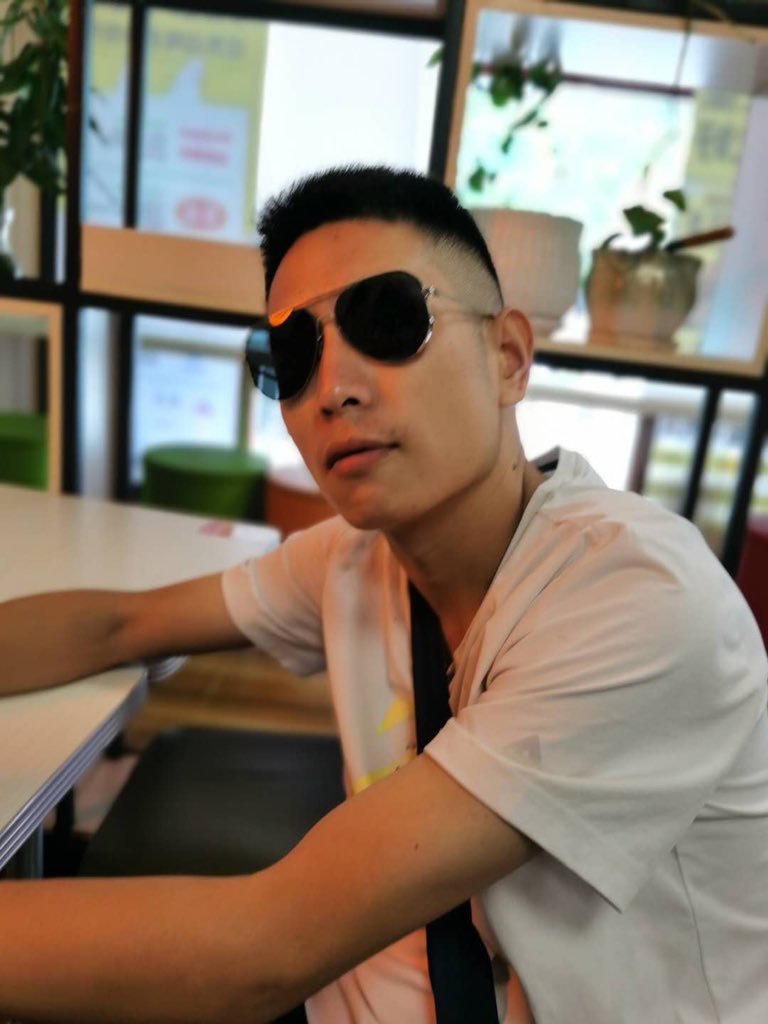 Emmmmmm证明我还活着