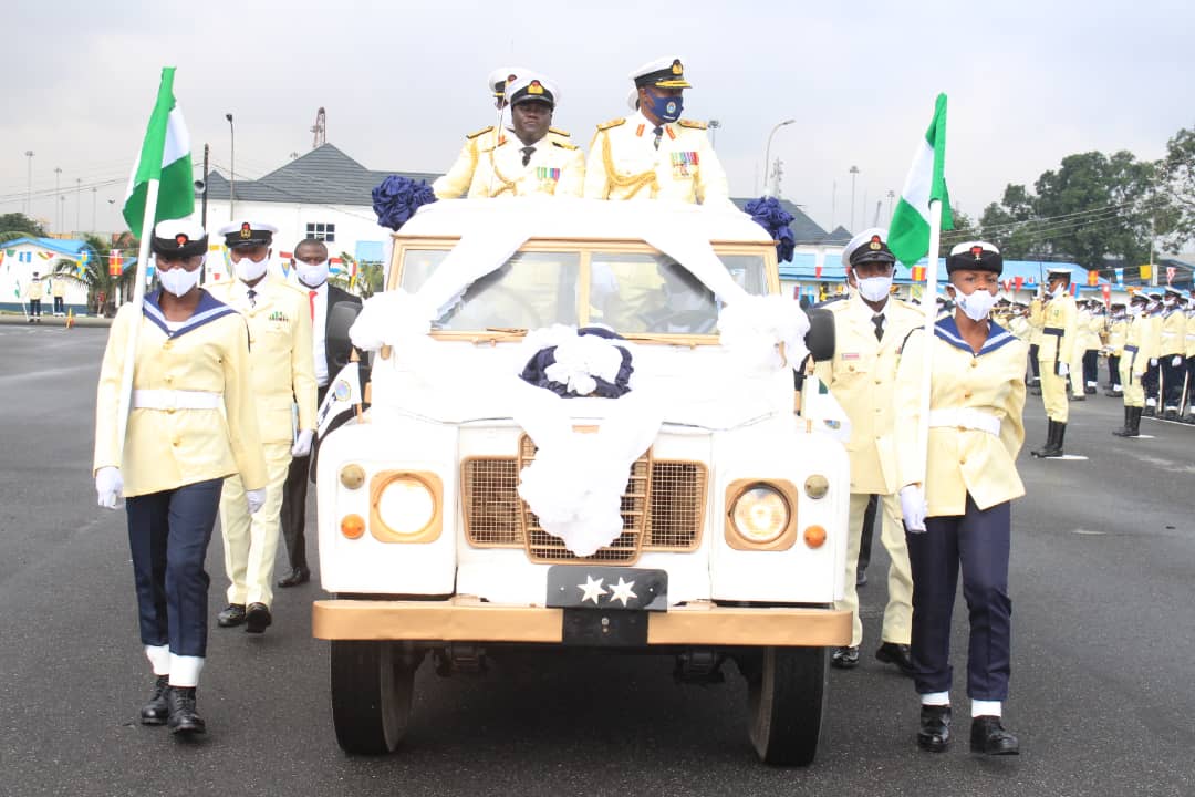 NigNavyToday's tweet photo. Passing Out Parade of Nigerian Navy Basic Training School Batch 29 Trainees https://t.co/oz9urUfQJh