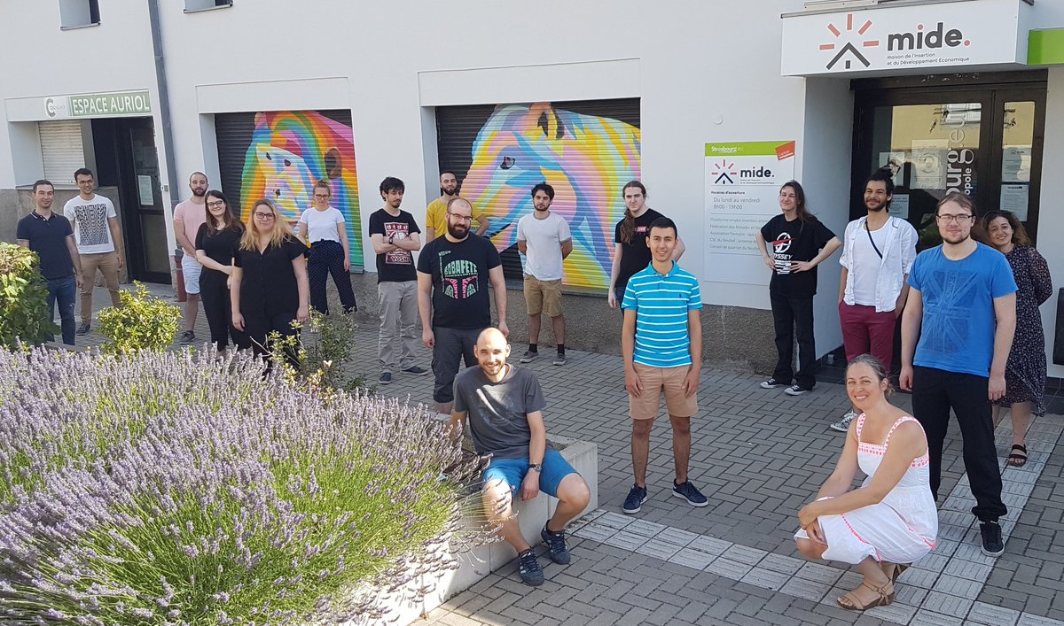 Access Code School tweet media