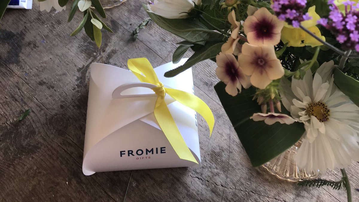 Fromiegifts's tweet photo. Have you heard? Our online store and corporate contracts for our #giftboxes have blown expectations out of the water, meaning we can move onwards and upwards. No more #bricksandmortar for us just easy online shopping and free local delivery 🚚 #change is not a dirty word 😉!! https://t.co/BOUKE86bKq