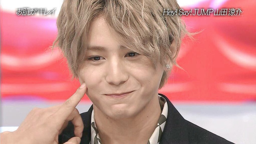 𝐏𝐮𝐫𝐮ˎˊ 山田くん 朝 顔を洗う時にミニオンズのヘアバンドをして ムニャムニャ としてる時の俺は可愛いかな ファン 山田涼介はいつも可愛い 何してても可愛い とにかくあざとい そしてカッコイイ T Co Bvumt5yvn3 Twitter